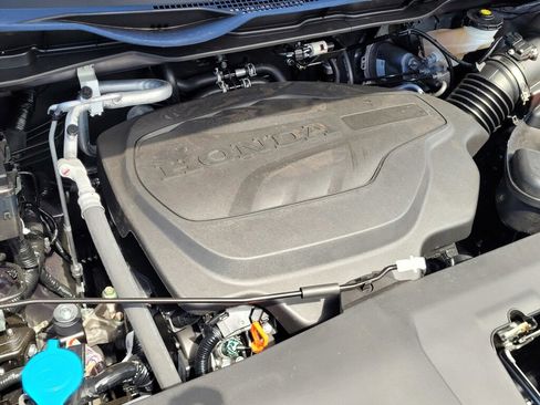 New 2026 Honda Odyssey Touring image 9