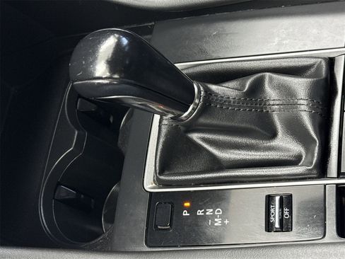 Used 2020 MAZDA MAZDA3 Sedan w/ Select Package image 28