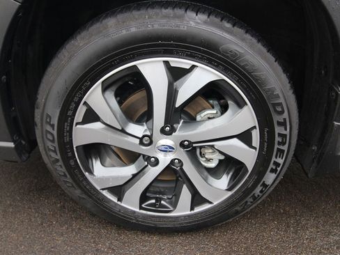 Used 2022 Subaru Outback Touring w/ Popular Package #2 image 35