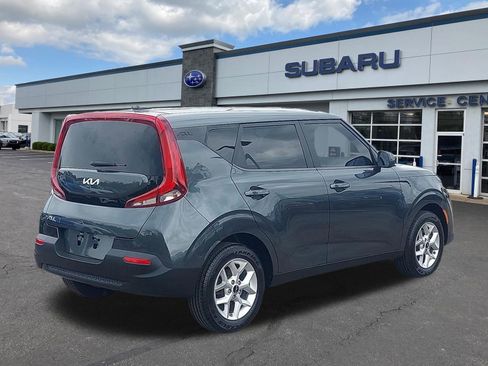 Used 2022 Kia Soul LX w/ Technology Package FWD image 6