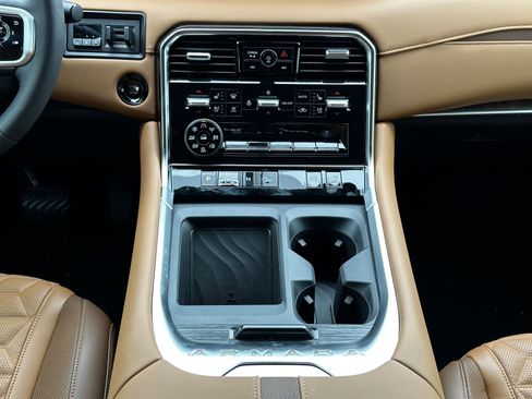 New 2026 Nissan Armada Platinum Reserve image 28