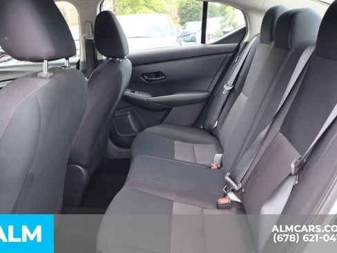 Used 2024 Nissan Sentra SV FWD image 18