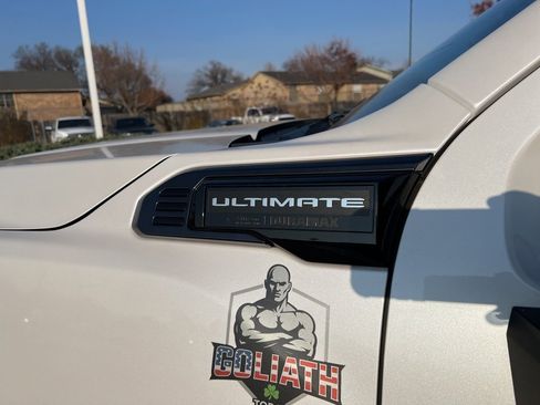 Used 2025 GMC Sierra 3500 Denali Ultimate image 8