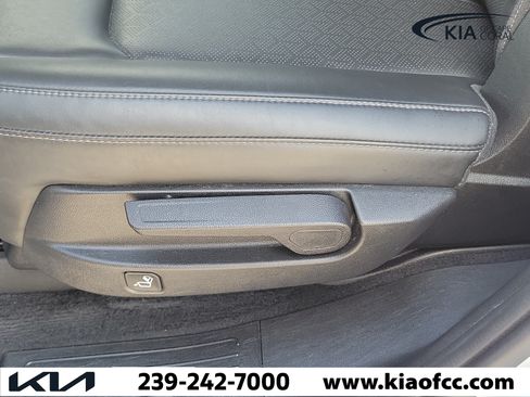 Used 2022 Kia Sorento SX AWD/4WD image 13