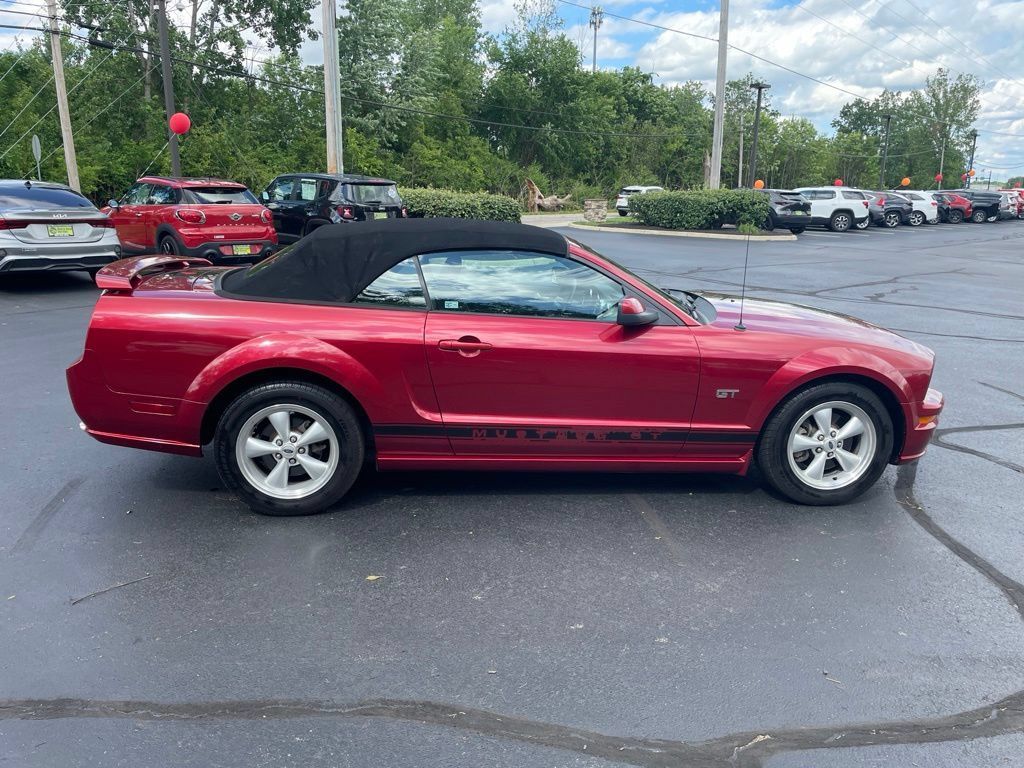 Used 2007 Ford Mustang GT RWD image 9