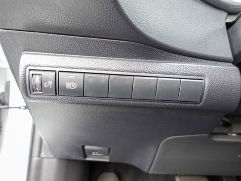 Certified 2024 Toyota Corolla SE image 22