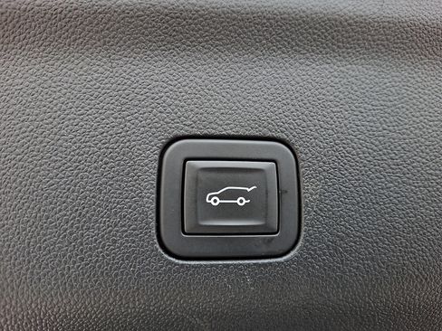 Certified 2025 Chevrolet Tahoe LT AWD/4WD image 30