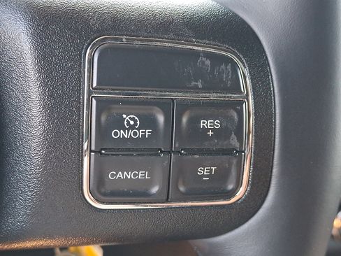 Used 2015 Jeep Wrangler Sahara w/ Connectivity Group AWD/4WD image 21