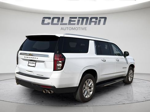 Used 2023 Chevrolet Suburban Premier image 5
