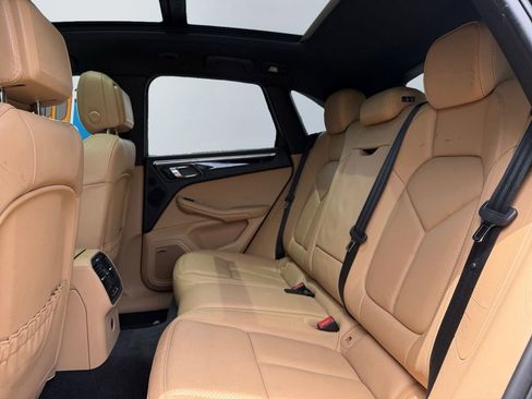 Used 2018 Porsche Macan S AWD/4WD image 23
