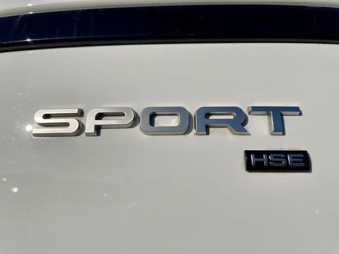 Certified 2022 Land Rover Range Rover Sport HSE Silver Edition image 34