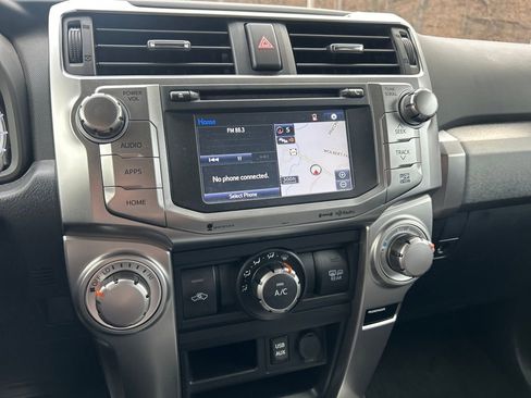 Used 2019 Toyota 4Runner SR5 Premium AWD/4WD image 18
