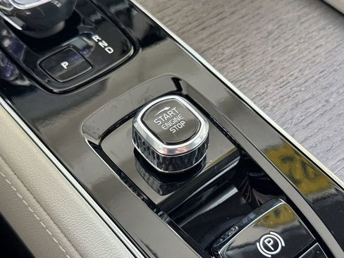 New 2026 Volvo XC90 T8 Ultra image 23