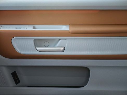 New 2025 Volkswagen ID. Buzz Pro S Plus image 31