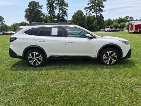 Used 2020 Subaru Outback Limited w/ Popular Package #2 AWD/4WD image 2