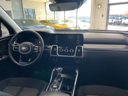 Used 2021 Kia Sorento LX image 27