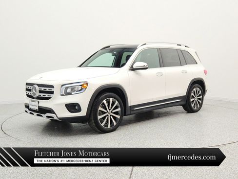 Used 2022 Mercedes-Benz GLB 250 image 1