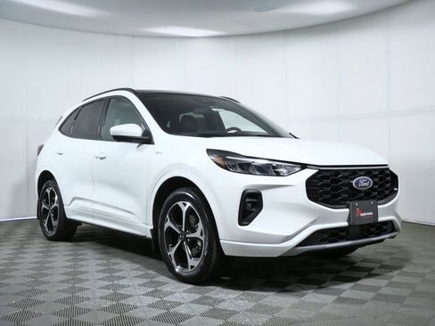 Used 2024 Ford Escape ST-Line Select w/ Tech Pack #2 image 1