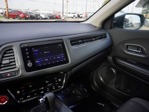 Used 2021 Honda HR-V EX image 19