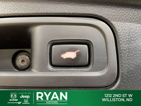 Used 2021 Honda Pilot Touring image 33