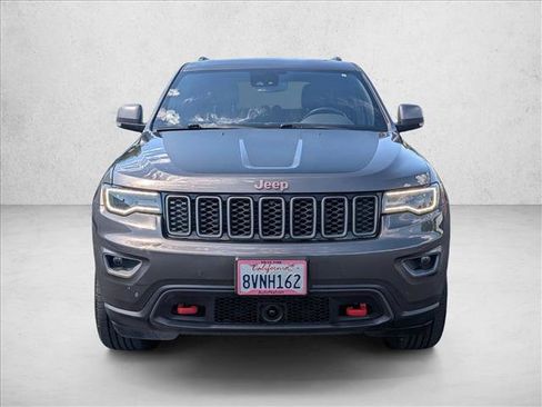 Used 2021 Jeep Grand Cherokee Trailhawk w/ Trailhawk Luxury Group AWD/4WD image 2