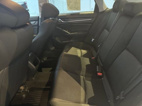 Used 2018 Honda Accord LX image 17