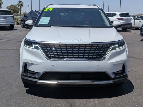 Used 2024 Kia Carnival SX Prestige FWD image 2