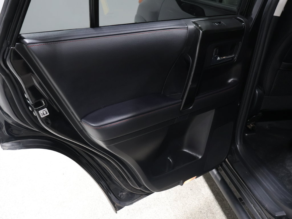 Used 2022 Toyota 4Runner TRD Off-Road Premium w/ Moonroof Package AWD/4WD image 20