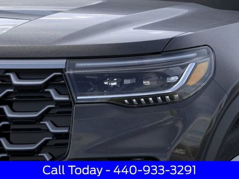 New 2026 Ford Explorer Platinum image 19