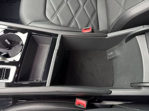 Certified 2024 Volkswagen Atlas SE image 23