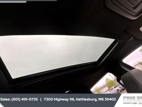 Used 2022 Chevrolet Silverado 1500 ZR2 w/ Technology Package image 16