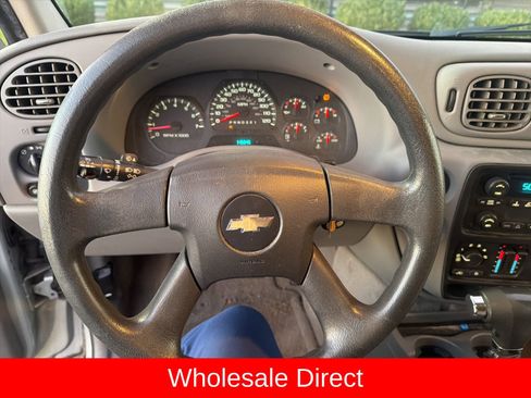 Used 2008 Chevrolet TrailBlazer LT w/ Sun And Sound Package image 7