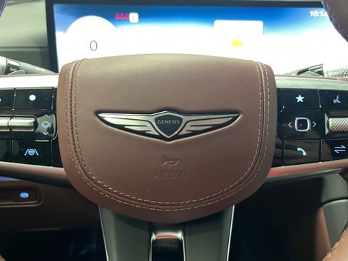Used 2025 Genesis GV80 3.5T Prestige AWD/4WD image 17