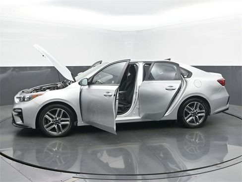 Used 2019 Kia Forte S image 55