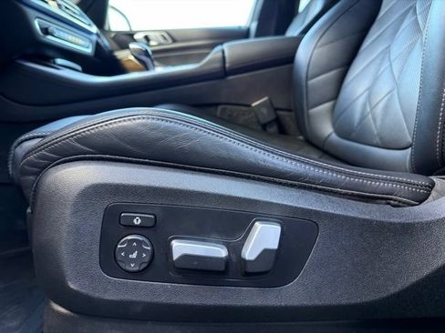 Used 2023 BMW X5 xDrive45e AWD/4WD image 11