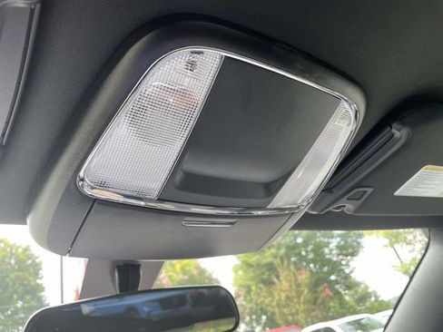 Used 2023 Dodge Charger SXT RWD image 21