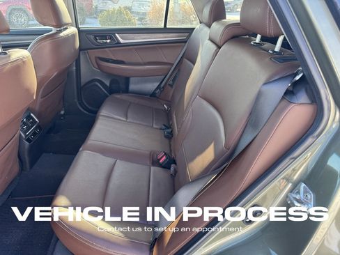 Used 2017 Subaru Outback 2.5i Touring image 9