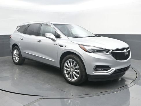 Used 2019 Buick Enclave Essence FWD image 9