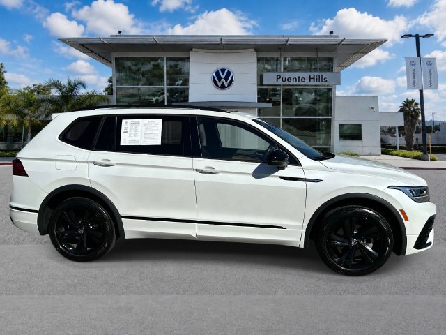 Certified 2024 Volkswagen Tiguan SE R-Line FWD image 3