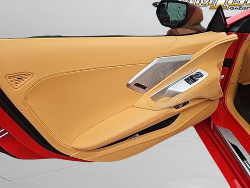 Used 2024 Chevrolet Corvette Stingray Premium Cpe w/ Z51 Performance Package image 24