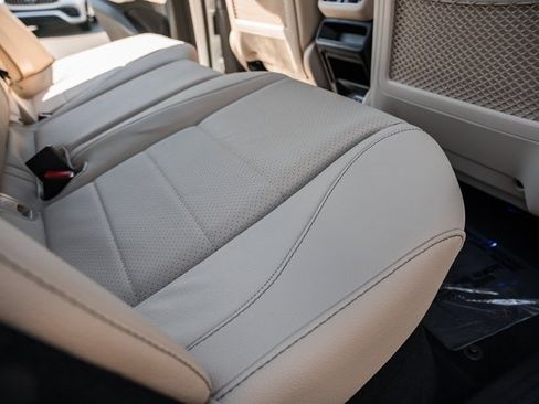 New 2026 Mercedes-Benz GLE 450 4MATIC image 34