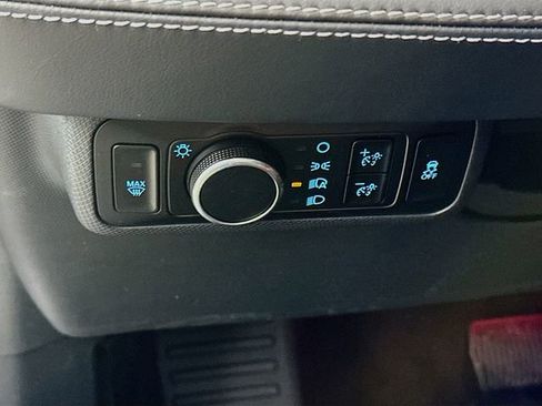 Certified 2025 Ford Mustang Mach-E Premium AWD/4WD image 17