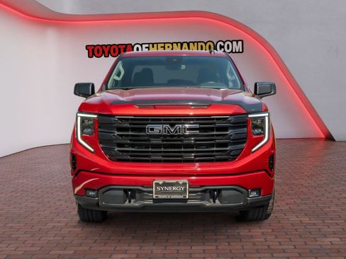 Used 2024 GMC Sierra 1500 Elevation AWD/4WD image 2