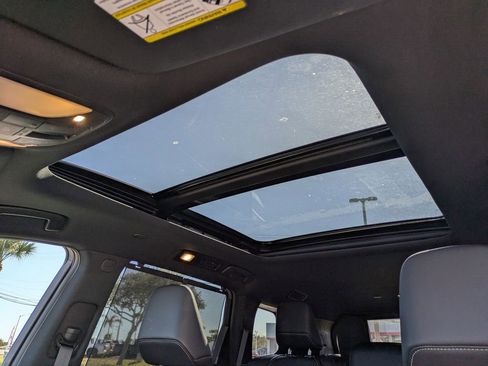 Certified 2025 INFINITI QX60 Luxe w/ Black Edition image 22