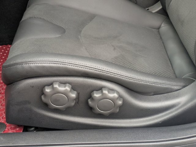 Used 2025 Nissan Z Performance w/ Floor Mat Package RWD image 15