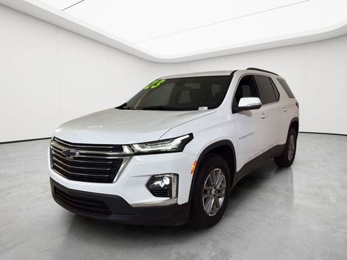 Used 2023 Chevrolet Traverse LT FWD image 25