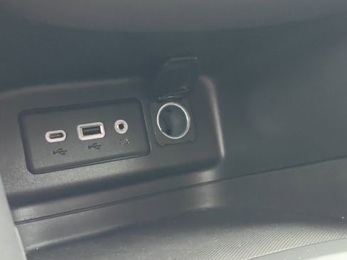 Used 2019 Chevrolet Equinox LT image 30