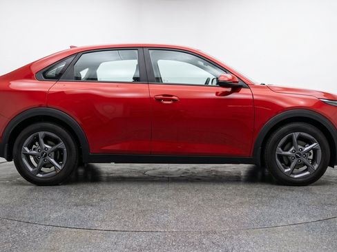 Used 2025 Kia K4 FWD image 11