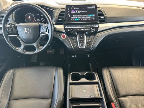 Used 2025 Honda Odyssey EX-L image 13