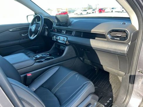 Used 2023 Honda Pilot Touring image 34